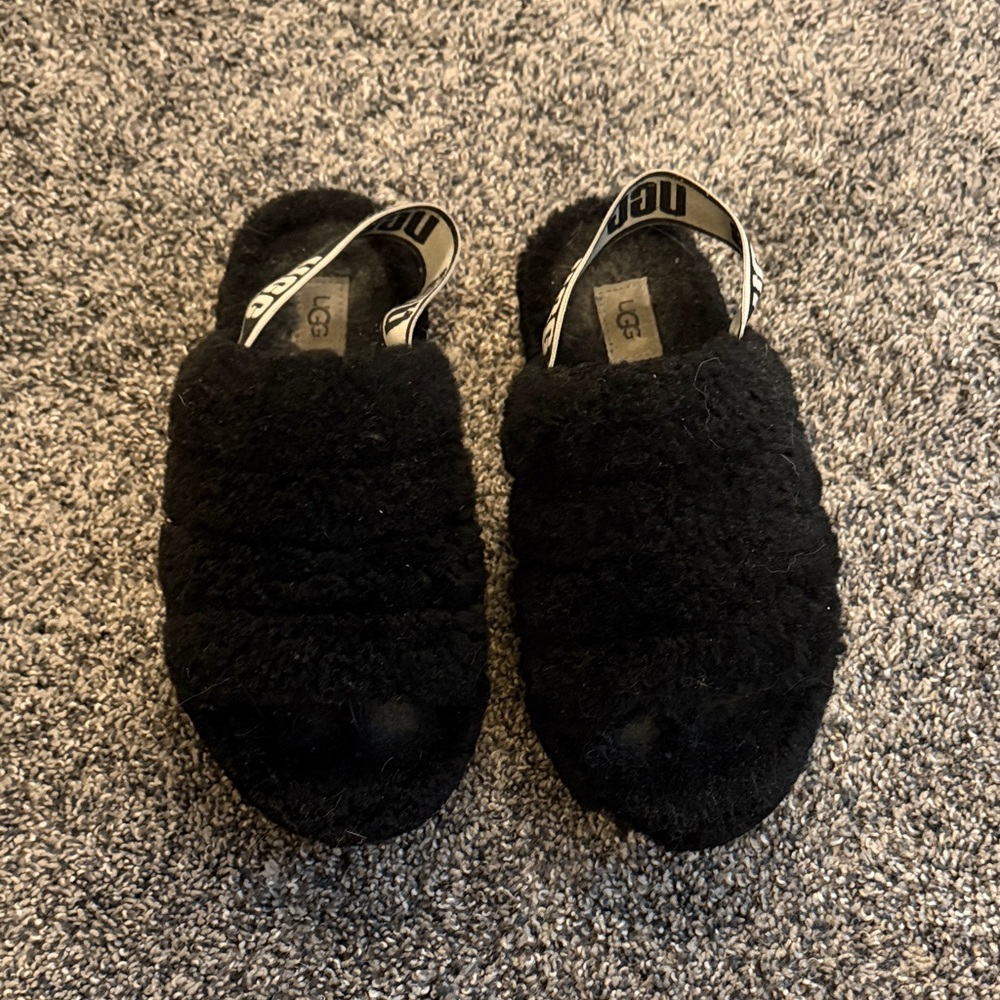 UGG Black Fuzzy Slides